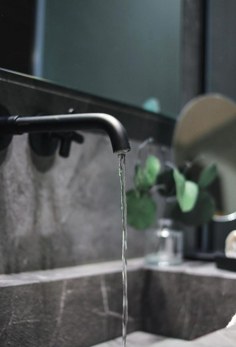 Nikiou Suites Luxury Residence Ateny Zewnętrze zdjęcie